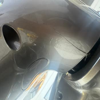 Yeni Aldığım Scooter'ın Plastik Parçaları Sürekli Çatlıyor, Garanti Kapsamında Yardım Alamıyorum