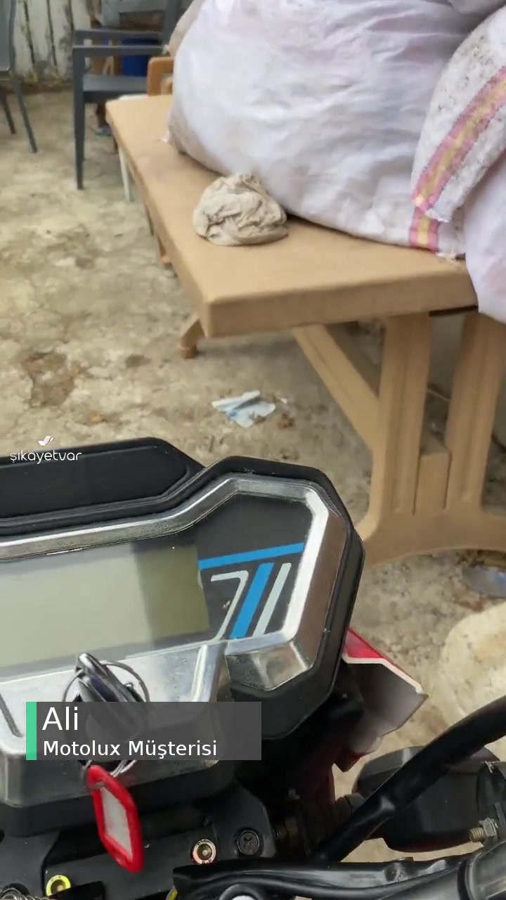 Motolux Durdum Ve Bir Daha Hareket Etmedi! videonun kapak resmi