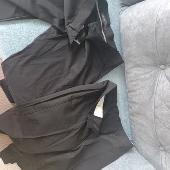 Facebook Siparişimde Yanlış Ve Etiketsiz Pantolonlar Gönderildi Satıcıya Ulaşamıyorum