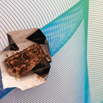 Kapalı Paketten Bozuk Çikolata Çıkması Sağlık Ve Güven Sorununa Yol Açtı