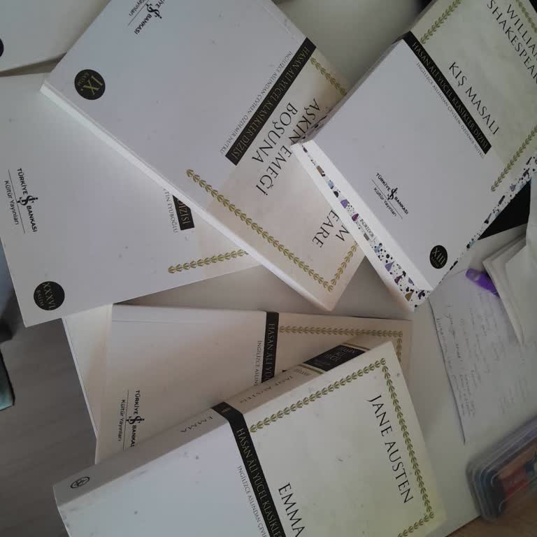 Siparişimde Eksik Ayraç Ve Lekeli Kitap Sorunu Yaşadım