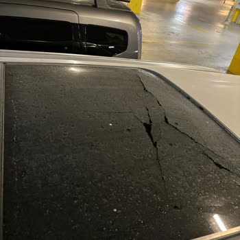 Chery Tiggo 8 Pro Sunroof Shattered While Driving and Denied Warranty Coverage