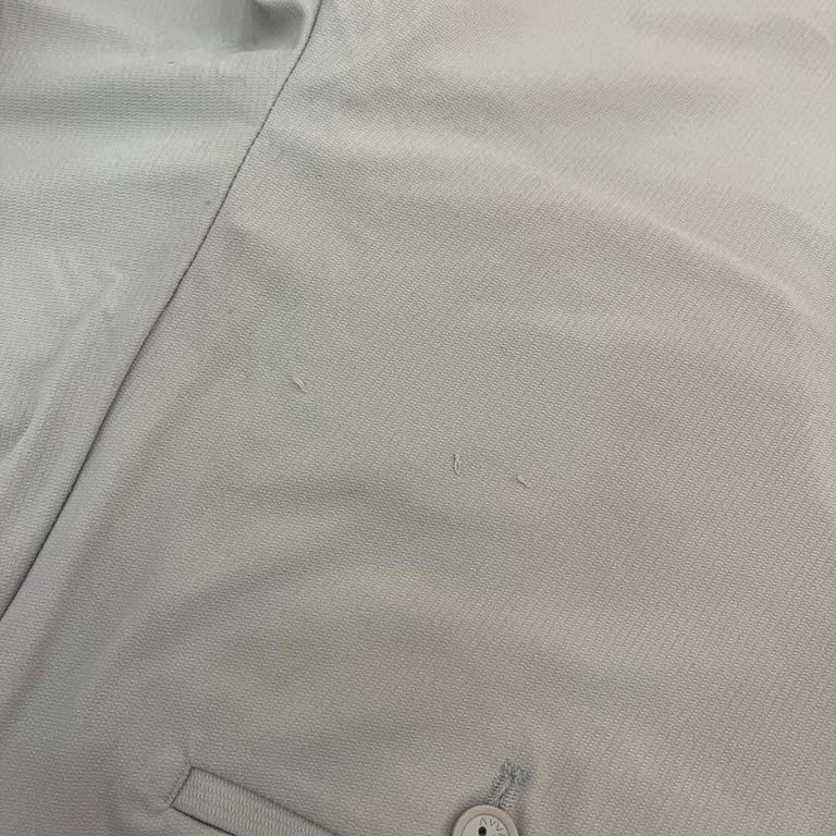 Bir Gecede Tüylenen Takım Elbiseye Değişim Reddi