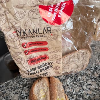 Taze Alınan Ekmeğin Küflü Çıkması Hayal Kırıklığı Yarattı