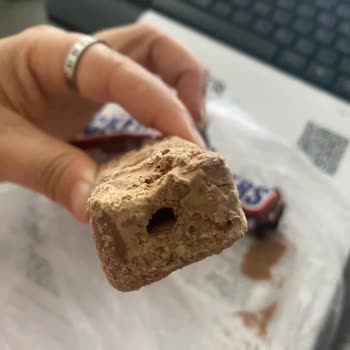 Son Kullanma Tarihi Geçmemiş Snickers Barında Kurt Çıkması Ve Müşteri Hizmetlerinden Yanıtsız Kalma