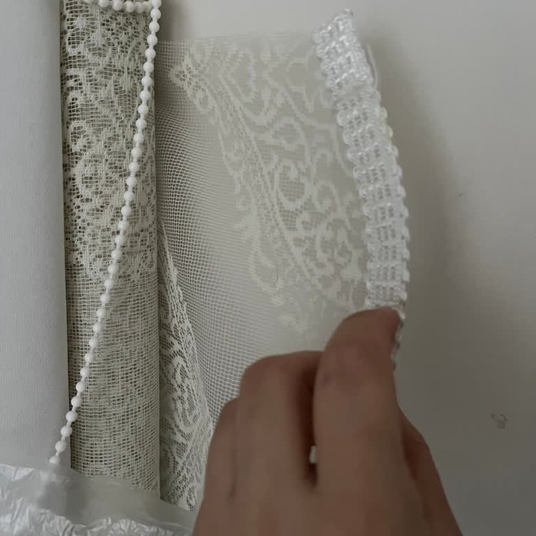 Karadeniz Halı Yıkama (Arhavi) Beyaz Stor Perdemi Sarı Renkte Teslim Etti