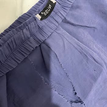 Kısa Sürede Yırtılan Takım Elbise İçin İade Talebi Ve Çözüm Eksikliği