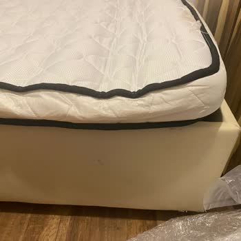 Sipariş Verdiğim Yataklar Yerine Eski Ve Uyumlu Olmayan Ürünler Geldi