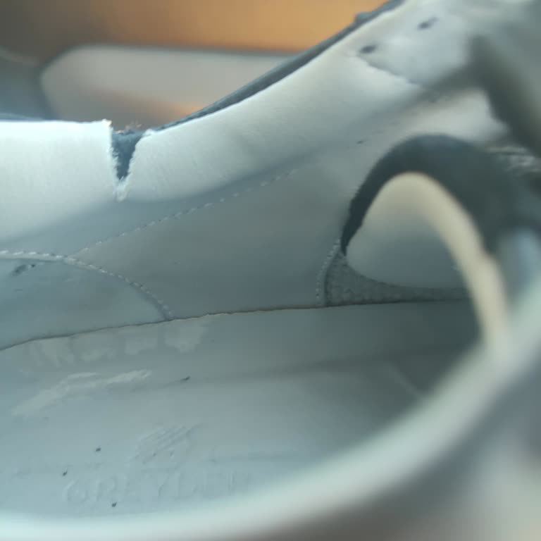 Ayakkabı Kısa Sürede Yırtıldı, İade Talebim Reddedildi