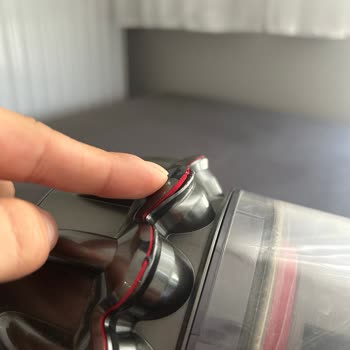 Dyson V11 Süpürgemde Parça Sorunları Ve Garanti Desteği Eksikliği