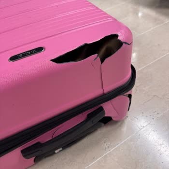 Pegasus Uçuşunda Hasarlı Bagaj Ve İlgisiz Müşteri Hizmeti