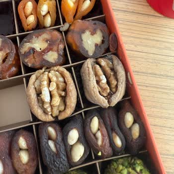 Kapalı Ambalajdan Kurtlu Ve Ağlı Kuruyemiş Çıktı!