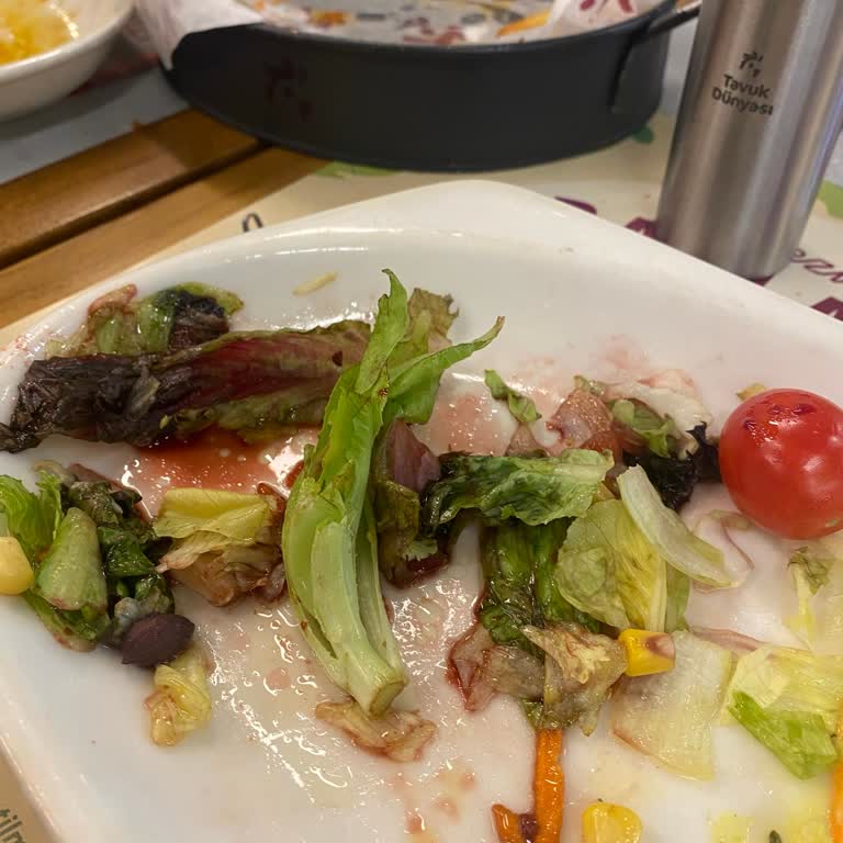 Soğuk Ve Taze Olmayan Ürünler Nedeniyle Ücret İadesi Talebi