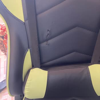 Ek Ücret Ödememe Rağmen Koltuğum Zarar Gördü, Sorumluluk Alınmadı