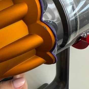 Garanti Kapsamındaki Dyson Süpürgem Hasarlı Ve Eksik Parçalarla Teslim Edildi, Çözüm Sunulmuyor