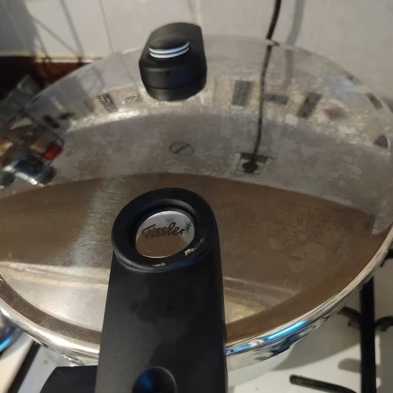 Yeni Alınan Vitavit Düdüklü Tencerede Basınç Göstergesi Sorunu Yaşanıyor