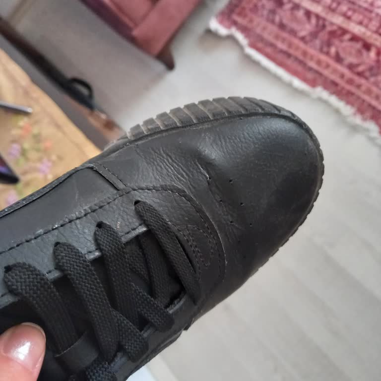 Kısa Sürede Çatlayan Ayakkabı İçin Değişim Veya Tamir Talebim Reddedildi