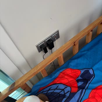 Modemin Çocuğumun Yatağı Yanına Kurulması Nedeniyle Sağlık Endişesi Ve Yer Değişikliği Talebi