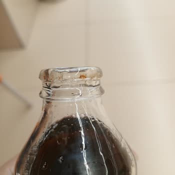 Cam Şişede Pas Ve Küf Oluştu Firma Dönüş Yapmıyor