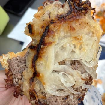 Çiğ Gelen Burger Ve İlgisiz Personel Nedeniyle Yaşanan Hayal Kırıklığı