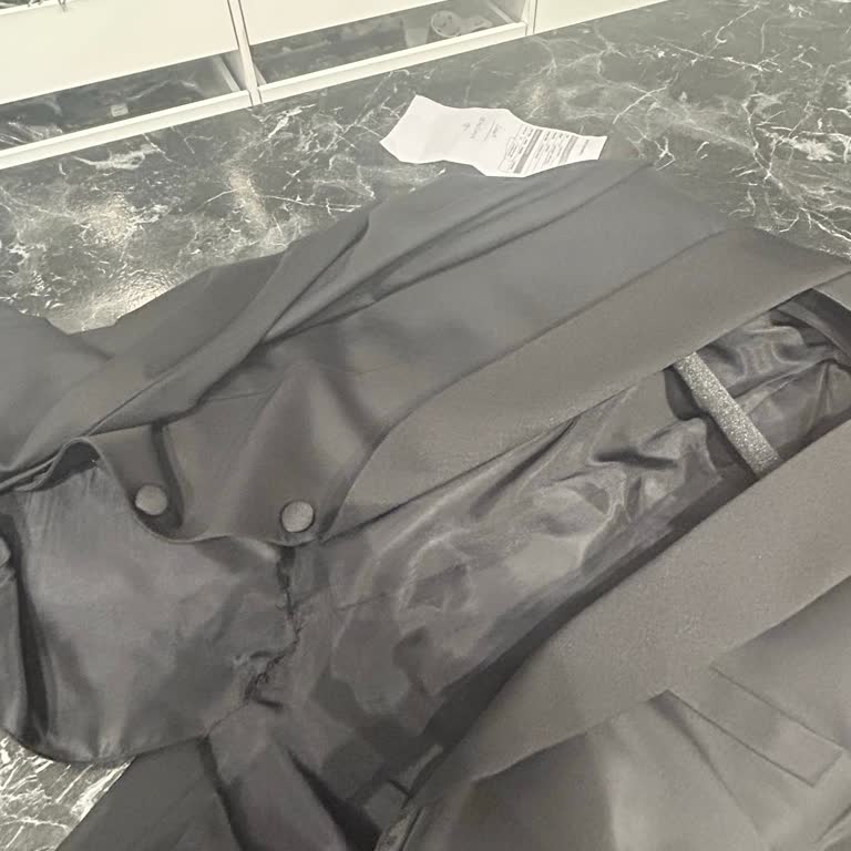 Smokin Onarımı Sonrası İç Astar Yırtık Çıktı Mağaza İletişimde Sorun Yaşattı