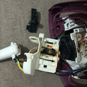 Tefal Ütüde Yanık Parça Nedeniyle Sigorta Attı, Parça Bilgisi Ve Destek Bekliyorum