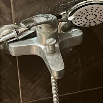 Vav Hotel Kuşadası’nda Kötü Hijyen, Koku Ve İade Sorunu: Mağduriyetimin Giderilmesini Talep Ediyorum