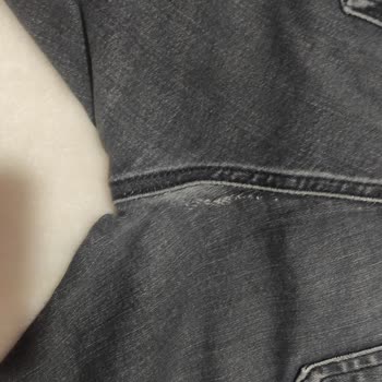 Mavi'den Alınan Pantolonun Dikişleri Kısa Sürede Açıldı, Çözüm Bekliyorum