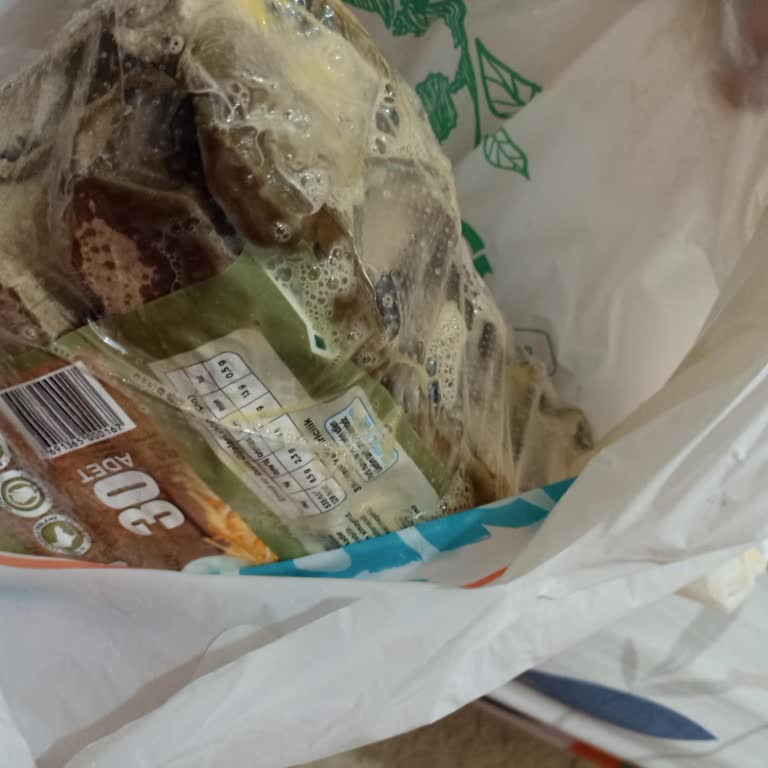 Kırık Yumurtalar Ve Geciken Teslimat Mağduriyeti