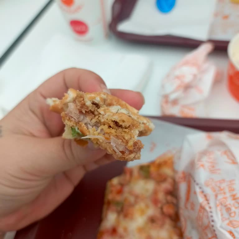 Bayat Ve Aşırı Pişmiş Tavuk Nedeniyle Popeyes'ta Mağduriyet Yaşadım