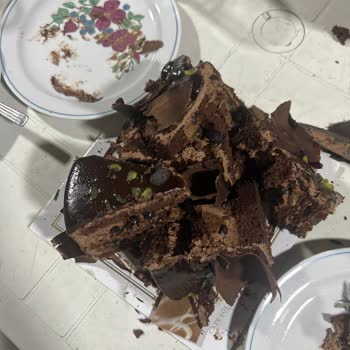 Doğum Günü Pastasının Bayat Çıkması Nedeniyle Yaşanan Mağduriyet