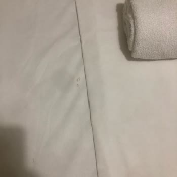 Kötü Hijyen Ve İlgisiz Hizmet Nedeniyle Otel Konaklamam Hayal Kırıklığıyla Sonuçlandı