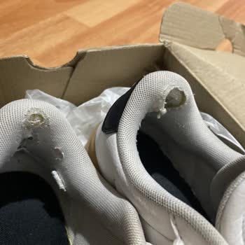 FLO’dan Aldığım Ayakkabıda Sorunlar Ve Garanti Süresi Belirsizliği