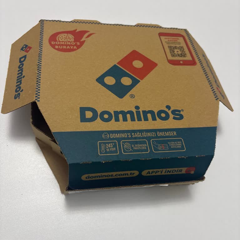 Soğuk Ve Lezzetsiz Pizza, Yetersiz Müşteri Hizmeti Ve Yüksek Fiyat Şikayeti