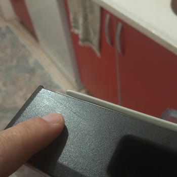 Arçelik Buzdolabı Kapaklarında Tekrarlayan Çatlak Sorunu