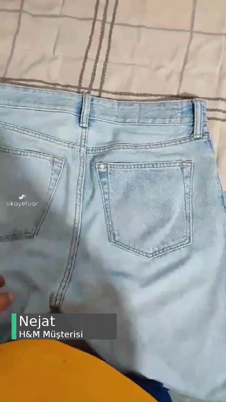 H&M Arka Cep Kısmında Açılma videonun kapak resmi