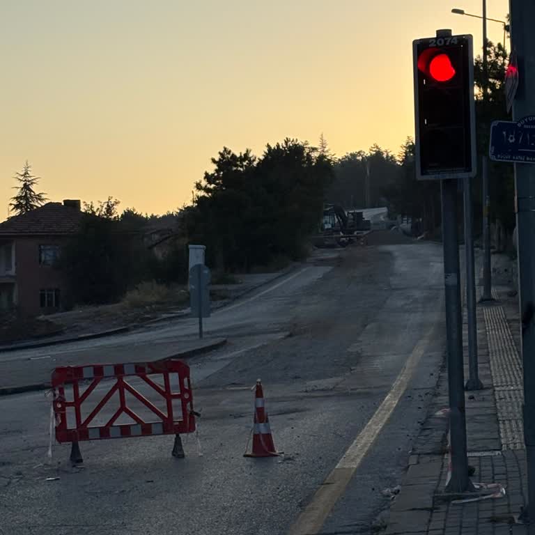 Mavi Göl Yolu Haftalardır Kapalı Trafik Mağduriyeti Artıyor
