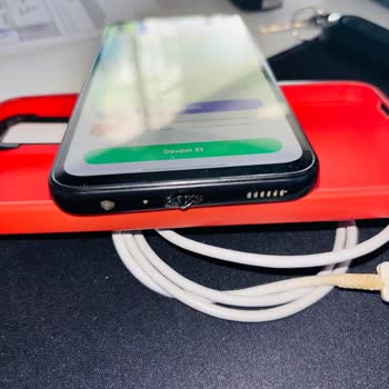 Samsung Galaxy A24 Şarj Kablosu Ve Soketi Yanarak Güvenlik Riski Oluşturdu