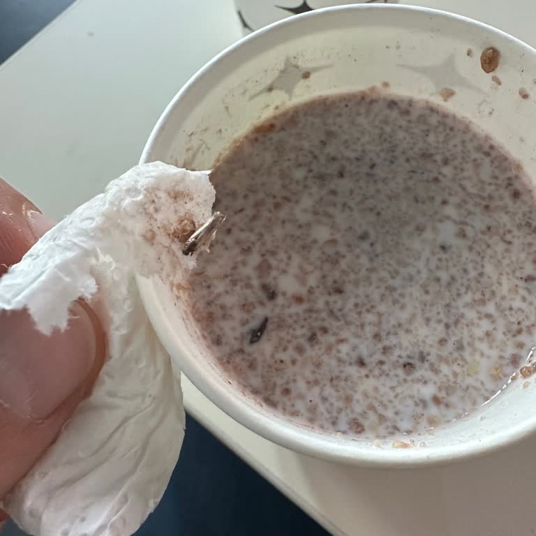 Eti Lifalif Müsli İçinde Güve Çıkması Ve Açıklama Talebi