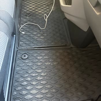 Satın Aldığım Sıfır Araçta Uyumlu Paspas Sorunu Ve Geri Dönüş Eksikliği