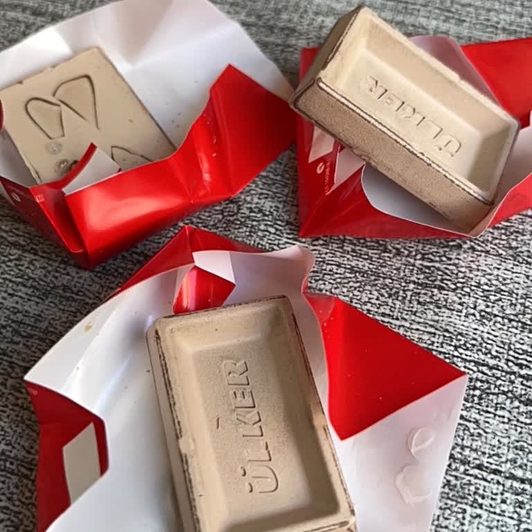 Aldığım Ülker Napoliten Çikolatanın Rengi Farklı Çıktı