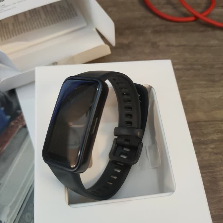 Huawei Band 8'in Garanti Süresi Devam Ederken Batarya Sorunu Ve Yetersiz Servis Desteği