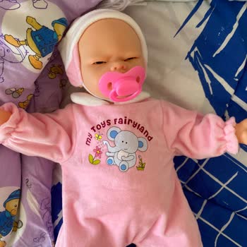 Ağlayan Bebek Oyuncağında Ses Sorunu Ve Mağaza İlgisizliği