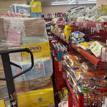 Şok Market'te Kötü Mağaza Düzeni Ve Saygısız Çalışan Deneyimi