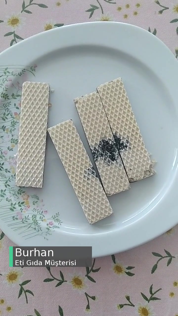 Eti Hoşbeş Fındık Kremalı Gofrette Siyahlıklar Var! videonun kapak resmi