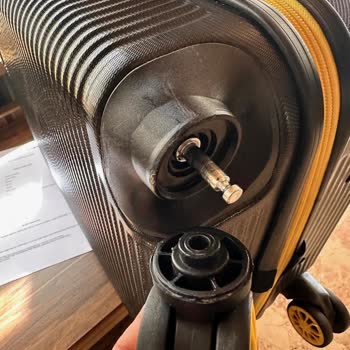 Lumberjack Neredeyse Hiç Kullanmadığım Valizin Tekerleği Kırıldı, Garanti Kapsamında Ret Aldım!