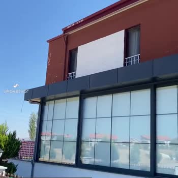 Marshall, Evimizin Boyandığı Kahverengi Boyalar Dökülmeye Başladı