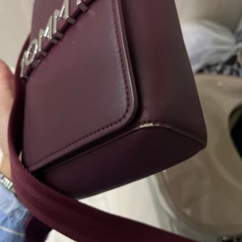 Tommy Jeans Çantada 3 Ayda Soyulma Ve Garanti Kapsamında Çözüm Alamadım