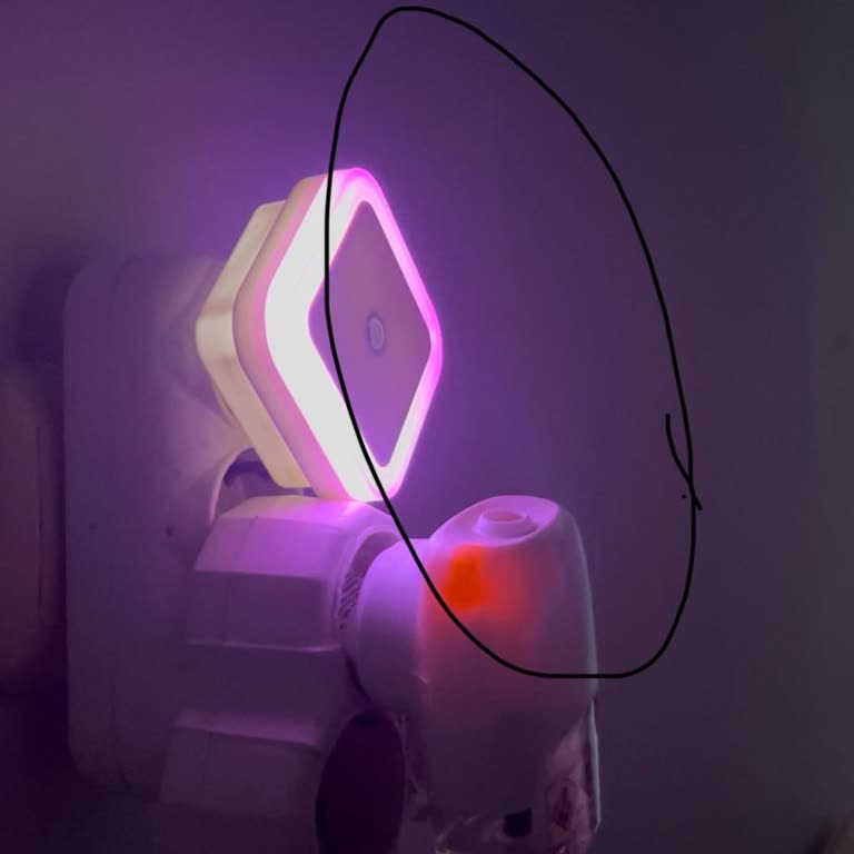 Raid Cihazı Kötü Koku Ve Duman Çıkarıyor Bebeklerim Tehlikede