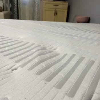 Aldığım Yatakta Sürekli Tekrarlayan Sorunlar Ve Yetersiz Servis Deneyimi